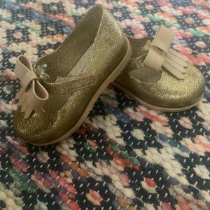 Mini Melissa Gold Shoes Size 8 Great Condition!